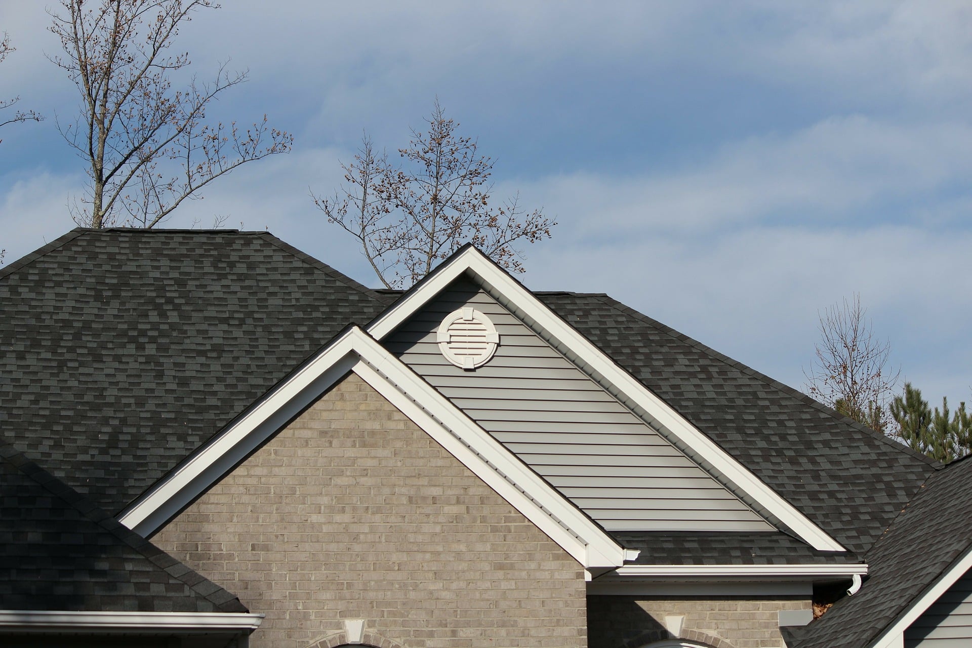 Premium Seamless Gutters - Gutter Cleaning